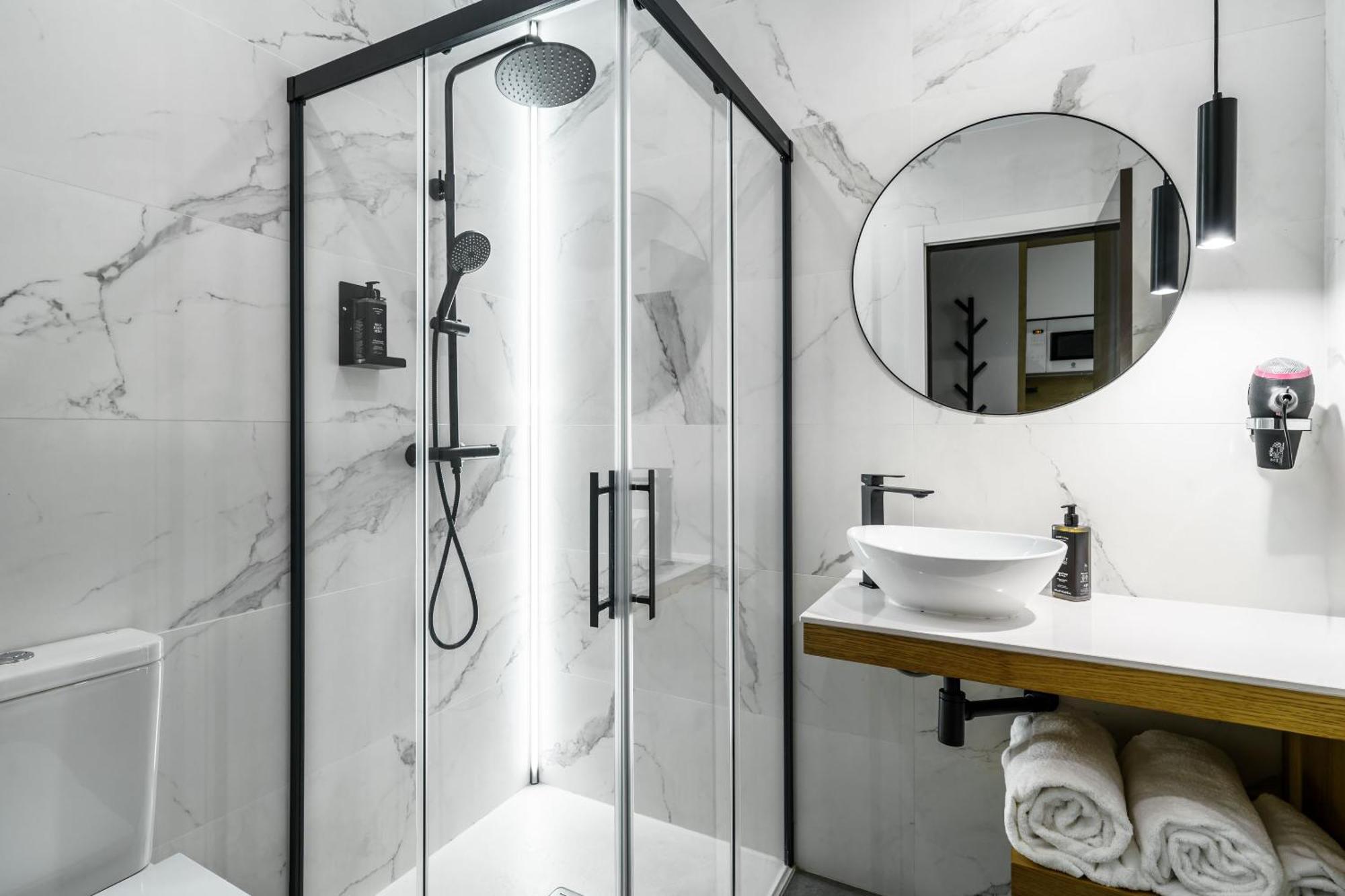 Limehome Bilbao Tristan De Leguizamon Kalea Ngoại thất bức ảnh